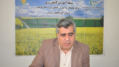 فناوری‌های نوین کاشت باید از کتاب‌ها به دست کشاورزان برسد
